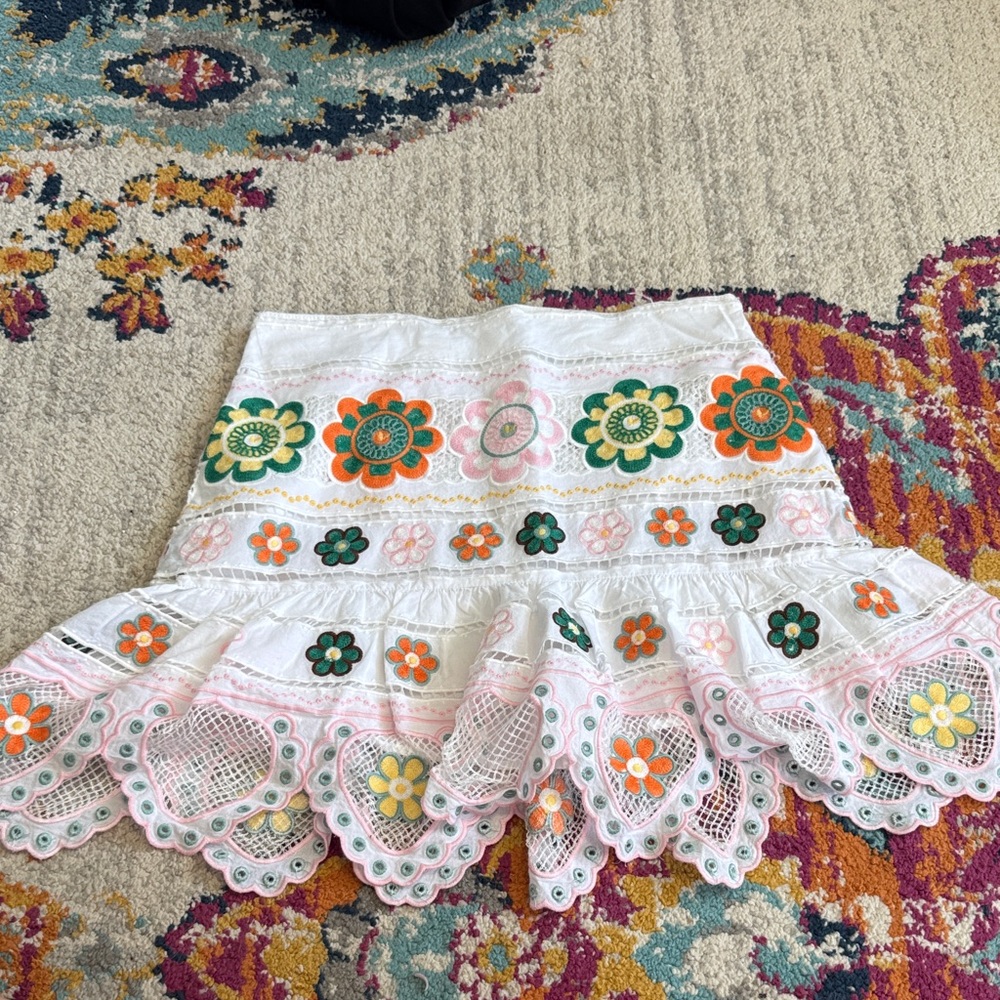 Zara Floral Embroidered White Skirt Size Small - Picture 3 of 7